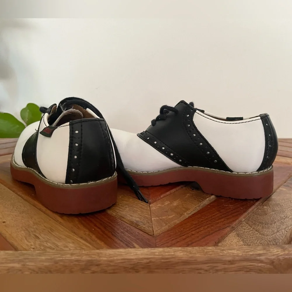 Bass Leather Oxfords